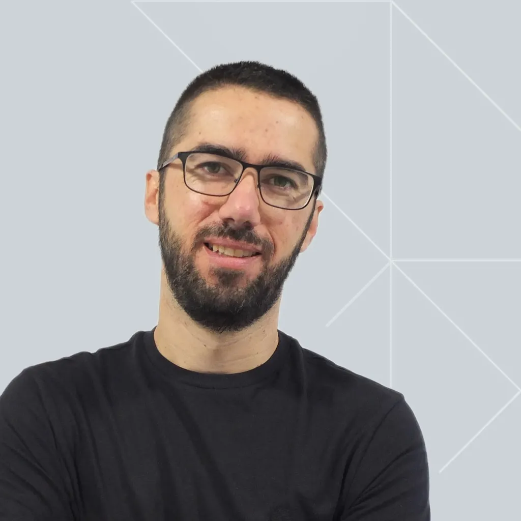César Cobos